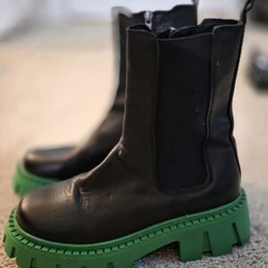 Steve Madden Black and Green Combat Boots